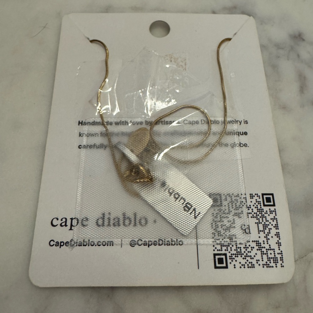 NWT Cape Diablo by Anthropologie Bubble Initial Necklace “R” - Picture 4 of 4
